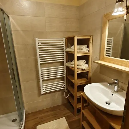 Apartmaji Brsca 베구니예나고렌스켐